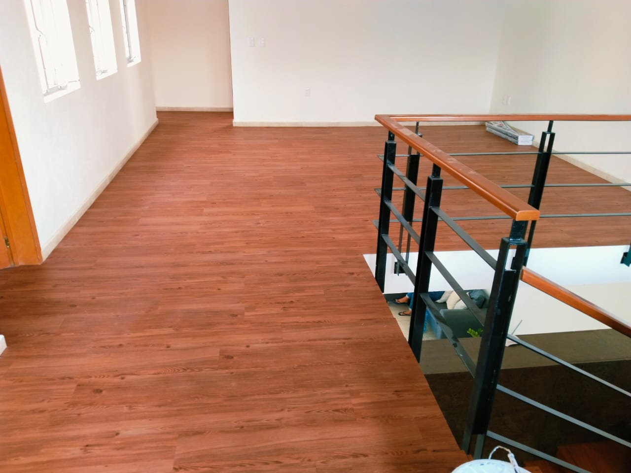 Pisos laminados y loseta residencial